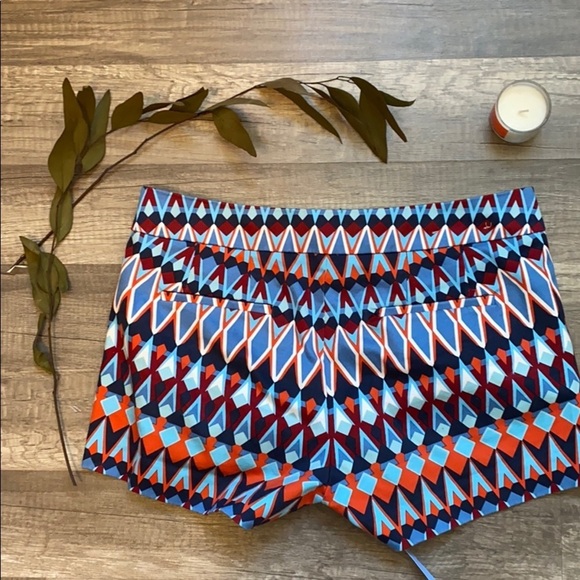 J. Crew Stretch Bold Colorful Geometric Shorts Size 2 - Picture 9 of 9